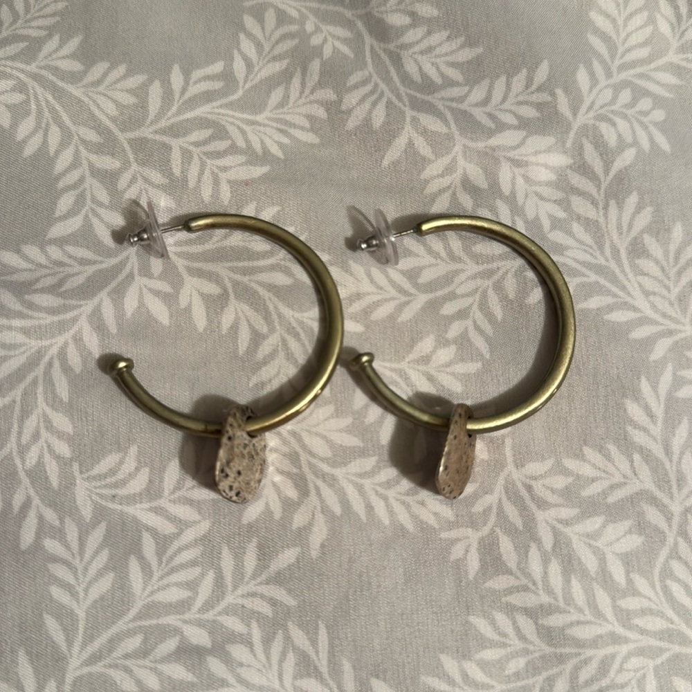 Aged gold and silver color earrings